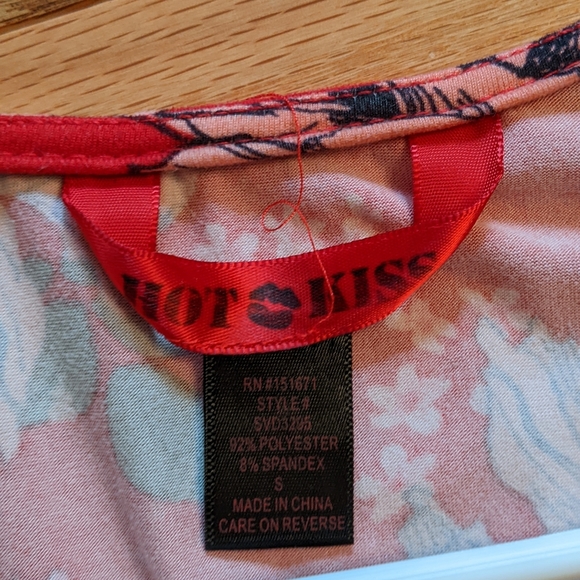 Red stretchy dress (Size S) - Picture 3 of 3